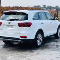 للبيع او مراوس  كيا سورنتو خليجي موديل ٢٠١٩ رقم بغداد الدولي هزه جديده...