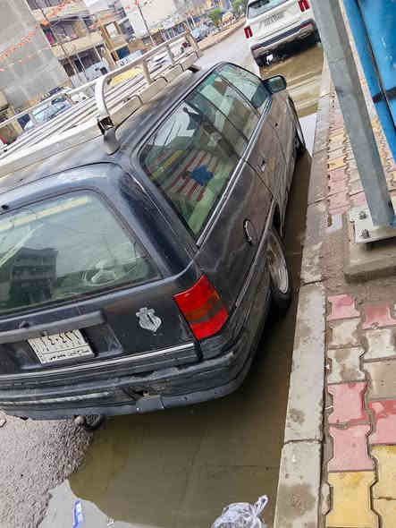 السلام عليكم من رخصت الادمن سيارة اوبل اوميكا ستيشن سيارة مرقمة صلاح الدين سيارة مصفرة هيئة وغرامة كير ومحرك جديد محرك 2000 درايم شفتات جدد سيارة مدوشمة جديد سيارة تشتغل نكرة سلف موديل  1993 ﴿ السعر 27 ورقة ﴾ ***********
