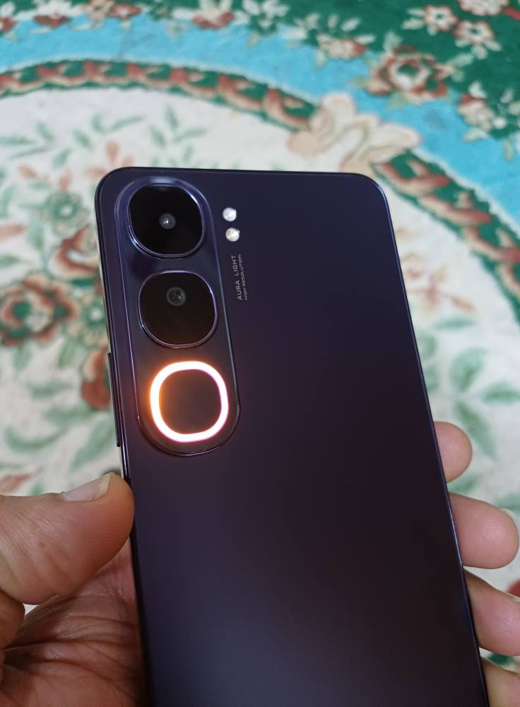 فيفو5G 40V ذاكره 256 عشوائيه 16 شاشه فول اجلي بلس 120 هيرتز دقه 5K بصمه مدمجه بالشاشه سبيكر استريو صوت مجسم كلش عالي كاميرا 50 الاماميه 32 تصوير تصوير 4 كي دقه كلش عاليه 60 قطار بالثانيه دقه حقيقيه بطاريه 5000 شحن سريع 80 واط يشحن من الصفر للمية 20 دقيقه دبل فلاش خلفي وفي قلوب ليد على شكل دائري جوا الكاميرات مباشره يشتعل اثناء الاتصال او للاشعارات اكثر من لون تحديث اخر اصدار 15مقاوم للؤماء والغبار ابي تحكم عن بعد شاشه بدون حواف جهاز نظافه 100 اخو الجديد شخط مابي وضمان من باب البيت بيع او مراوس بغداد البلديات *********** بغداد, العراق
