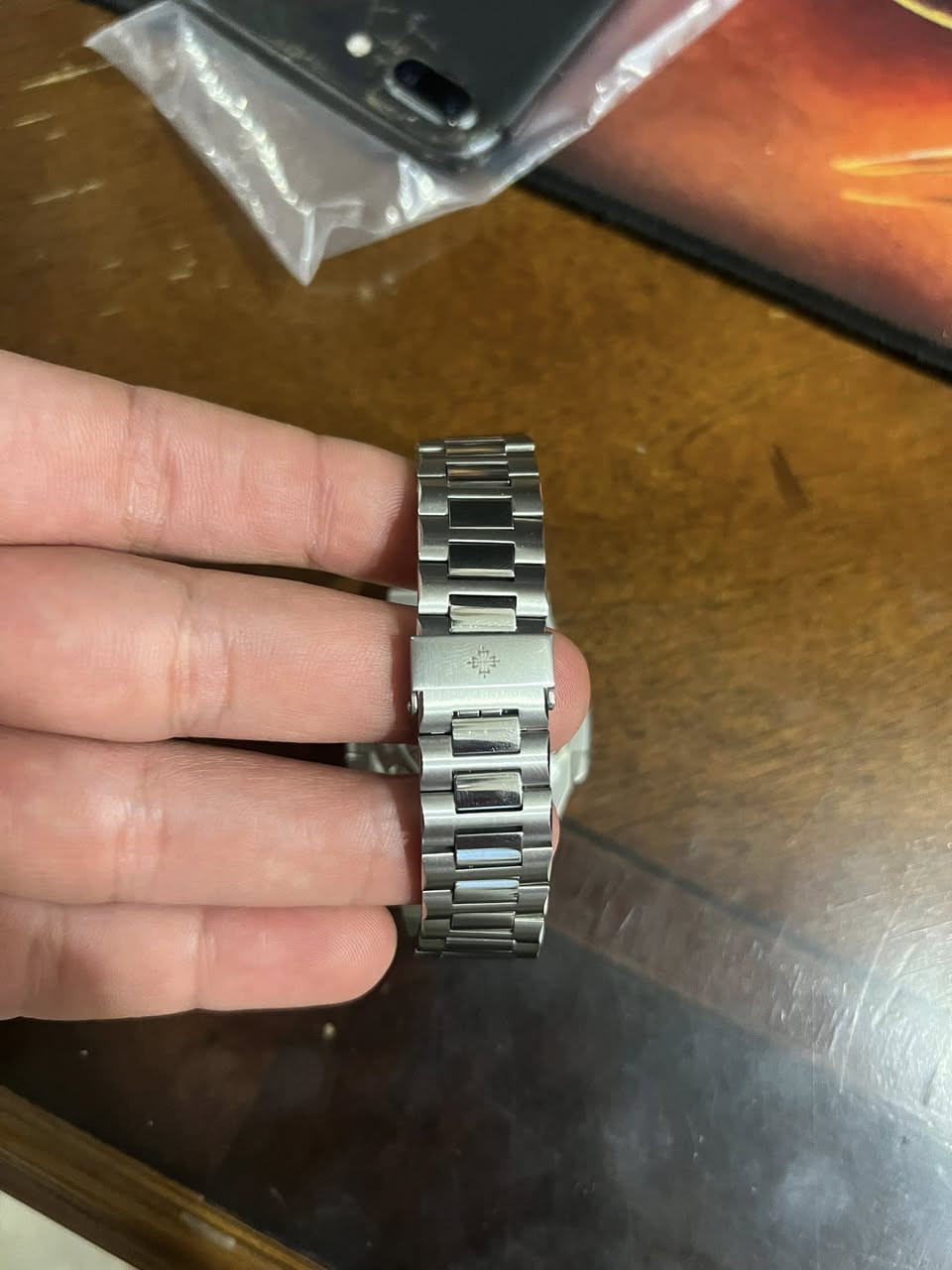 السلام عليكم
ساعة باتك فيلب اوتماتيك نظيفة مستخدمة قليل جداا 
علئ اول تم 85 الف 
توصيل موجود 
رقم الهاتف ***********
