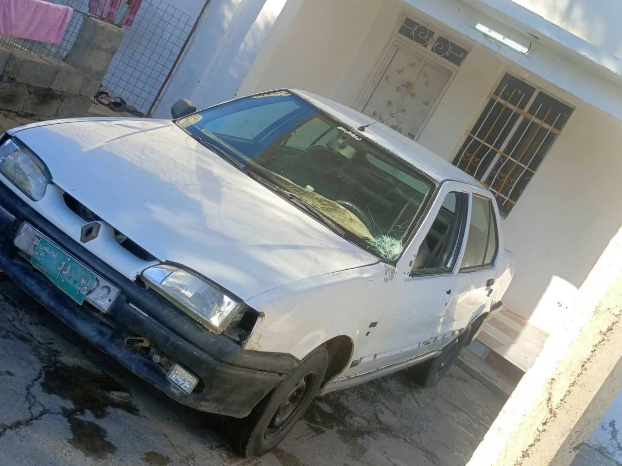 اسلام عليكم سياره رينو شرط اتحويل كير محرك شرط تايرات نص عمر السعر مناسب 11بيها مجال ترهم امراوس شعندك نزل رقمي ***********
