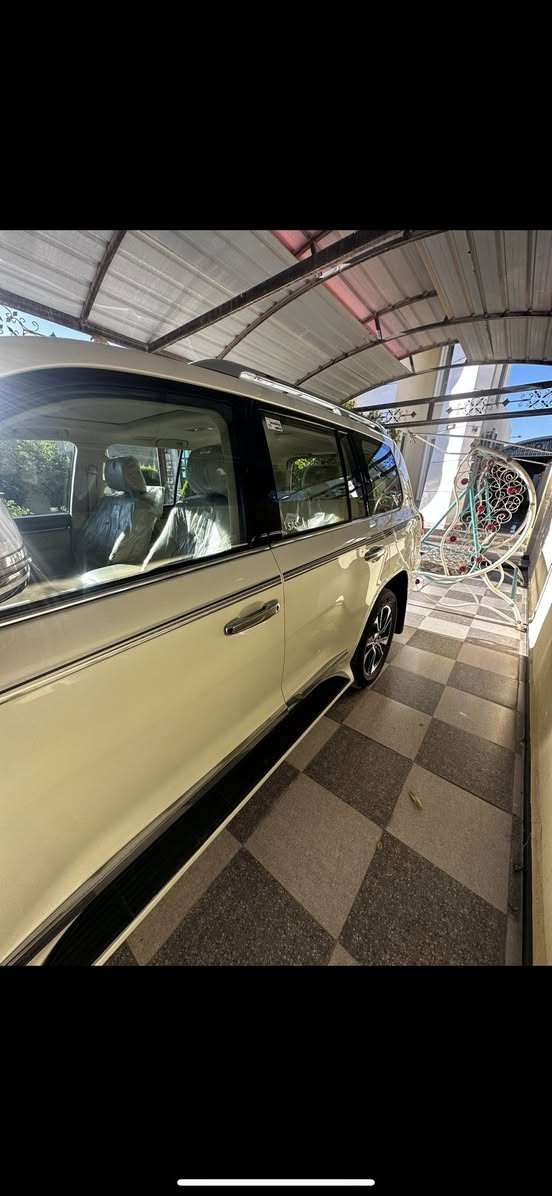 لاندكروز ٢٠٢١ ساز اصل
٣ شاشات وتحكمات جهتين شاشات ليزريه 
كامرات ٣٦٠ درجه وحساسات اماميه خلفيه ورادار فول مواصفات محرك٦ سلندر
ماشيه ١٠٠ الف مغلفه ppf
مكفوله كفاله عامه السياره كلش نظيفه 
معروضه5 شدات ونص 
*********** رقمي 
مرقمه اربيل باسمي سنويه وهزه وكلشي جديد قبل شهر جددتهم 
تخم تاير قبل اقل شهر شديته وصيانه كامله معروفه مواصفات الفول ...
