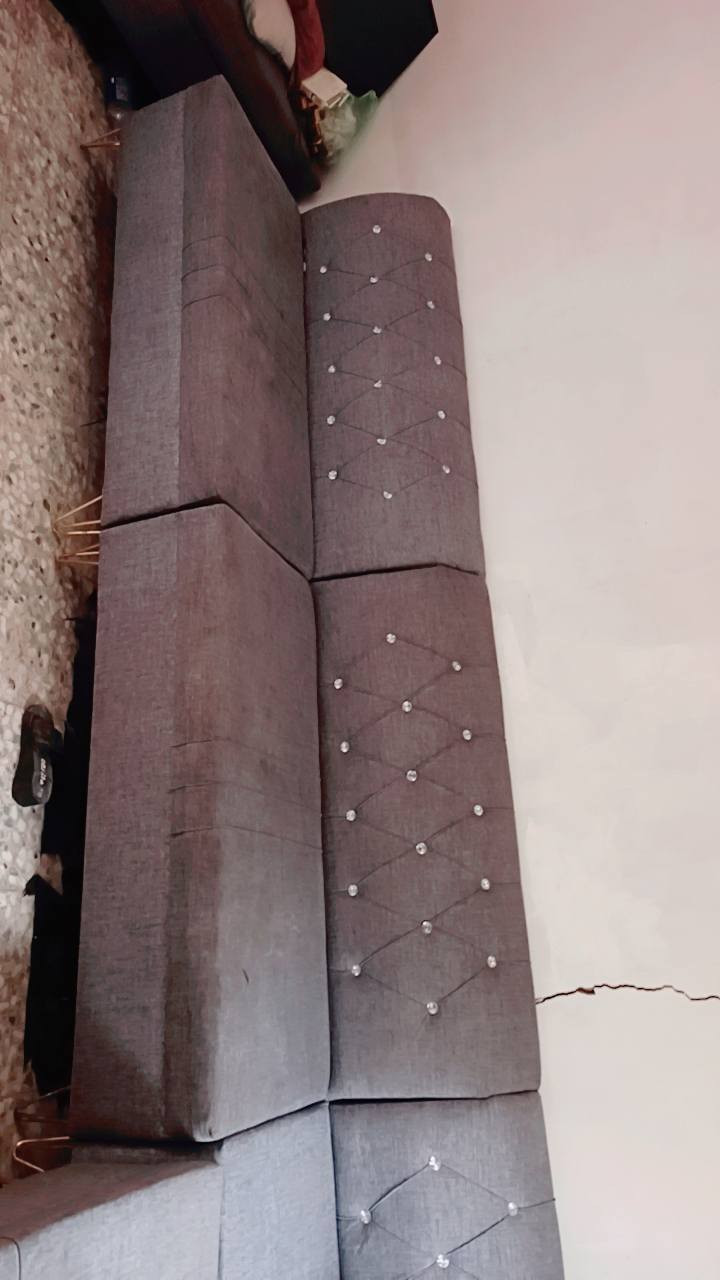 السلام عليكم غراض للبيع كلمن وسعرها اتصل عل رقم وادلل مكانها مدينه الصدر
***********
