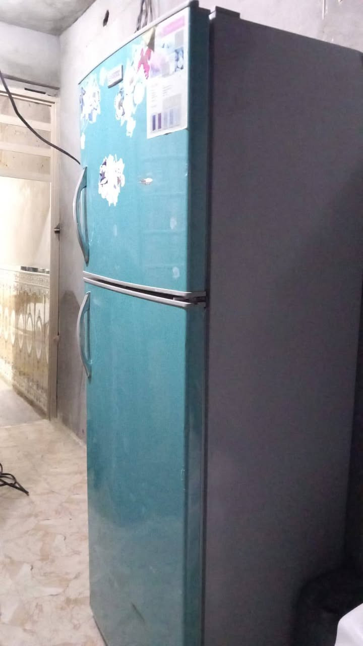 السلام عليكم ثلاجه لبيع نضيفه تجميد خير من الله  سعر ٢٥٠ وبيه مجال


**إذا كنت صاحب هذا الإعلان وتريد حذفه لأي سبب، رجاءا أرسل رسالة إلى الدعم الفني**