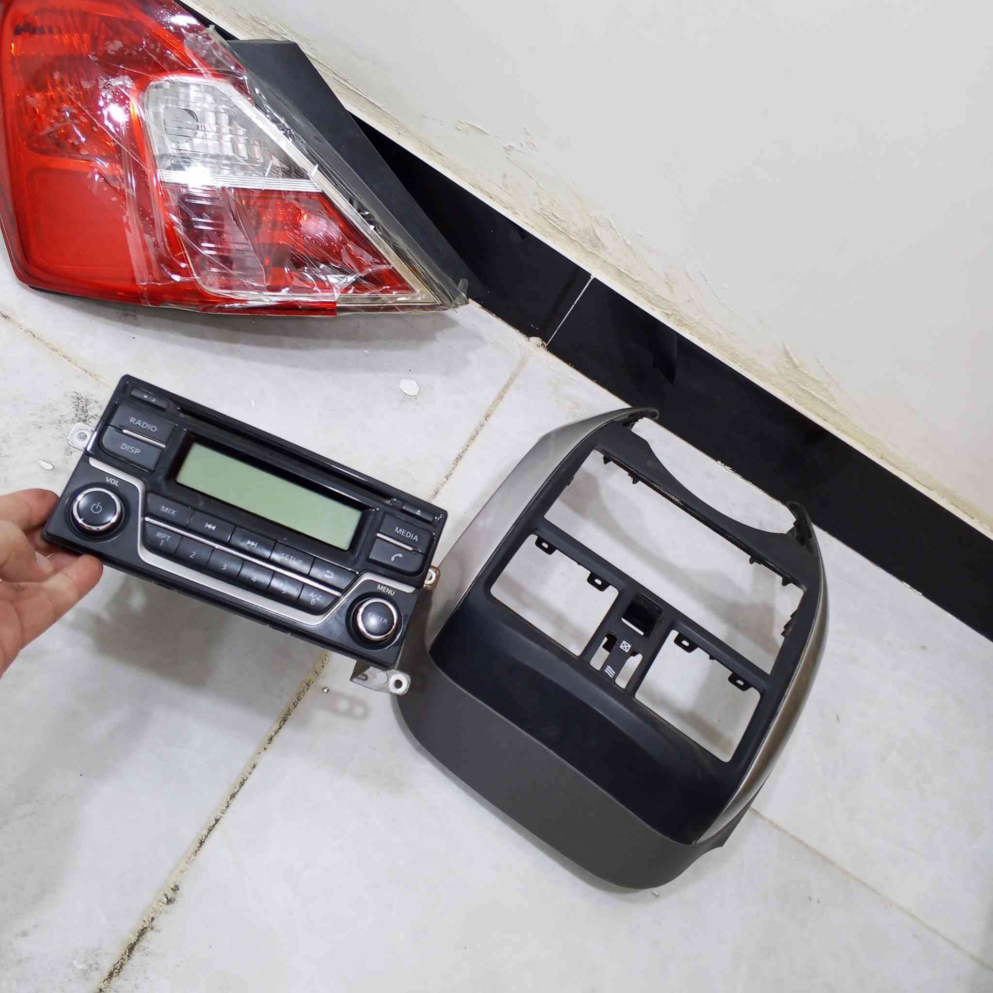 غراض نيسان صني موديل 2019 بسعر مناسب


**إذا كنت صاحب هذا الإعلان وتريد حذفه لأي سبب، رجاءا أرسل رسالة إلى الدعم الفني**