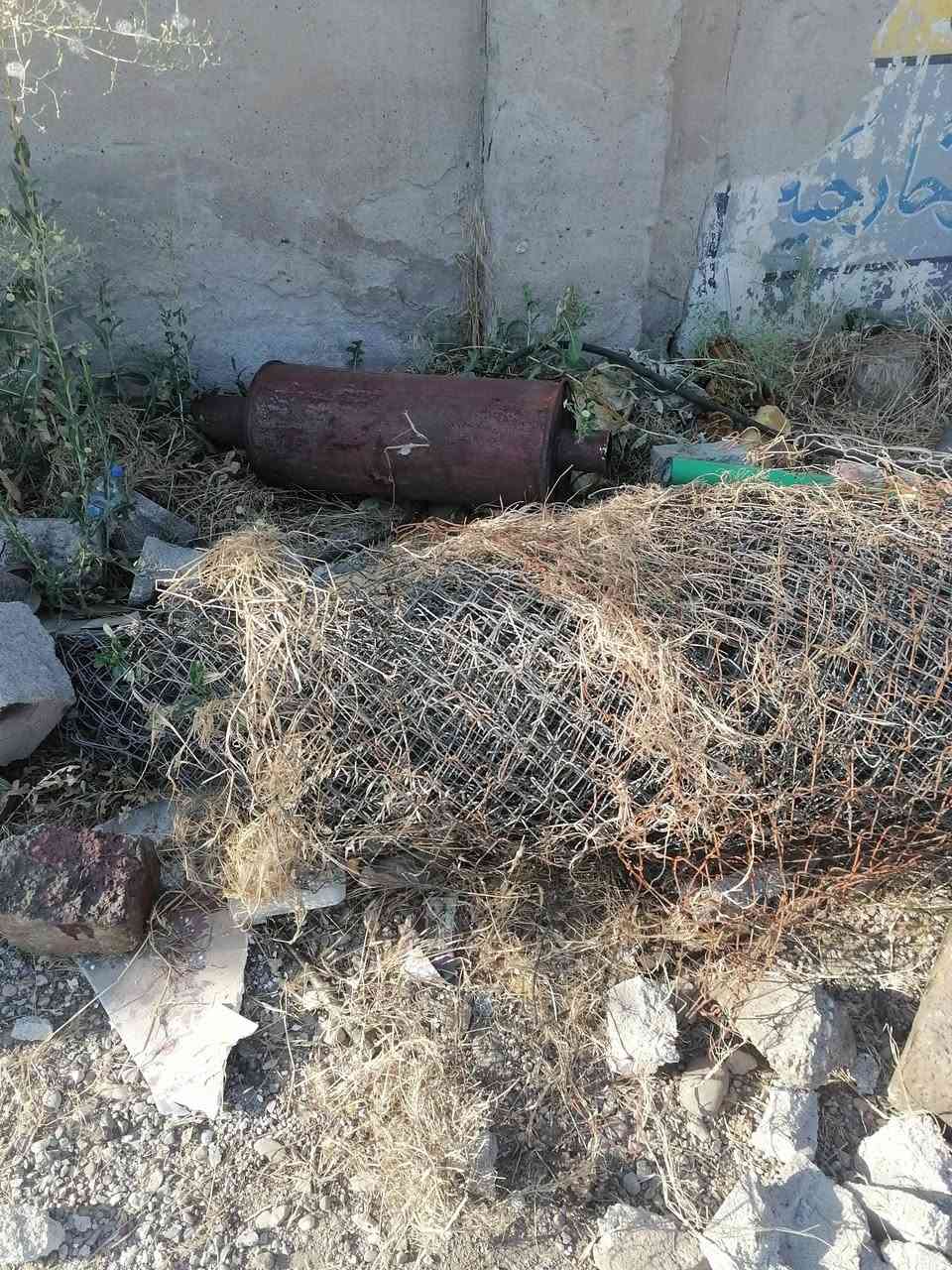 السلام عليكم سيم للبيع ارتفاع مترين طول 40 متر السعر 75 الف عنوان موصل الايسر للاستفسار *********** واتساب فقط

