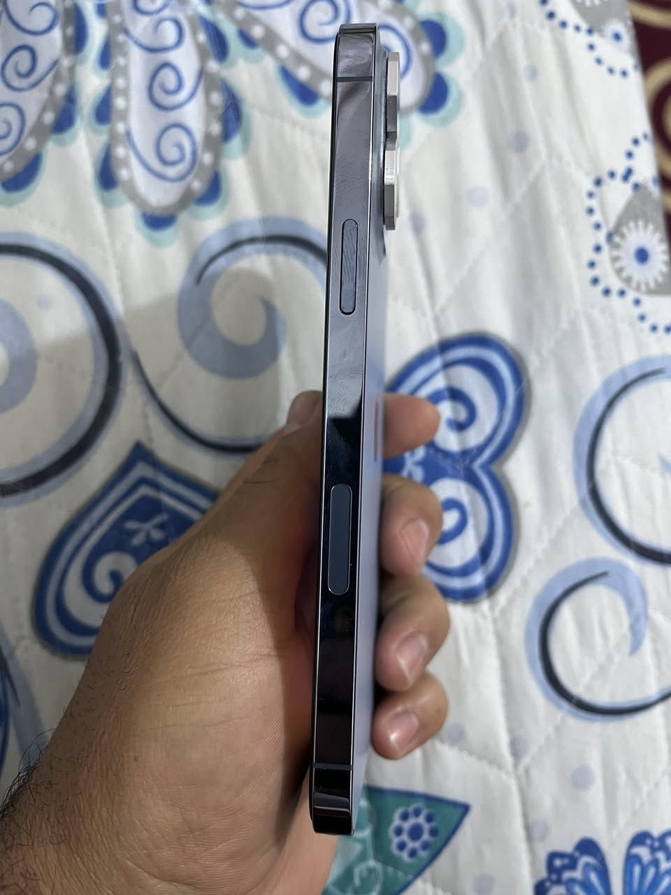 سلام عليكم ايفون١٣ برو ماكس امريكي نموذج ام مكفول بطاريه ٨٤ جهاز نظيف الاستفسار على هاذا الرقم  *********** مامتواجد على الفيس
