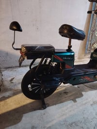 دراجة شحن • بطاريات جديدة • ديالى شهربان