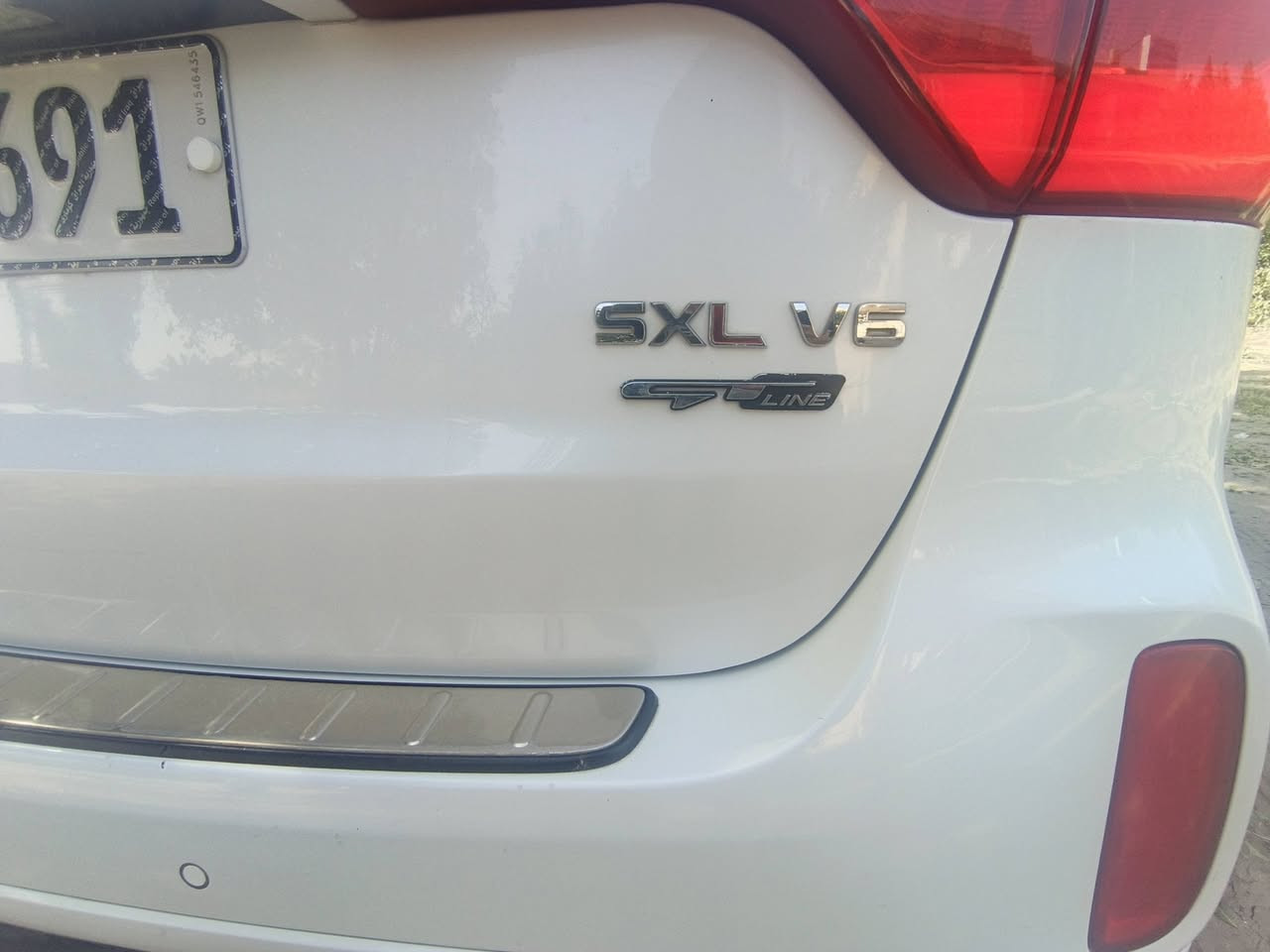 سورنتو ٢٠١٥ SXL فول بغداد باسمي  سبعه راكب ماشيه ١١٢ مكفول كير مكينه ع الشركه مملعوب بيهن تخم تاير ياباني صارله شهريه شاده عليها ادامه هيدروليك كير وبلكات اذاين محرك فيول بم حادثها فقط كصه البنيد ومبدل نفس اللون مال نفس الفئه بدون قطره صبغ من الدعاميه للدعاميه بدنه راديترات كفاله على الشركه السياره جدا  جديده مكاني كربلاء المقدسه
للاستفسار 
 ***********
