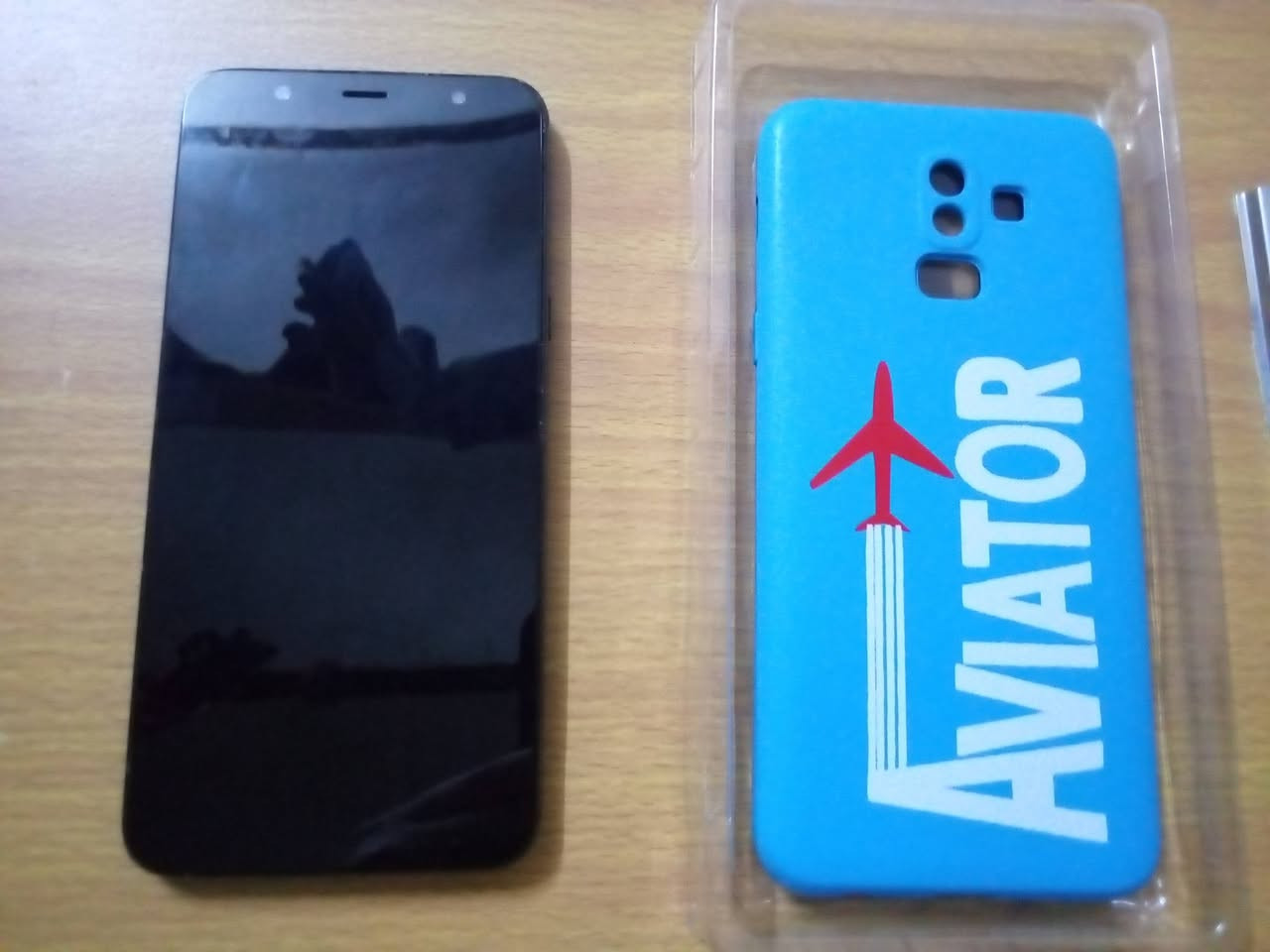 موبايل جديد للبيع بسعر 70 ألف وبي مجال نوعية سامسونج J8 ذاكرته ٦٤ للاستفسار على الخاص او الاتصال على الرقم 
***********
*********** 
عنوان طوز خورماتو
