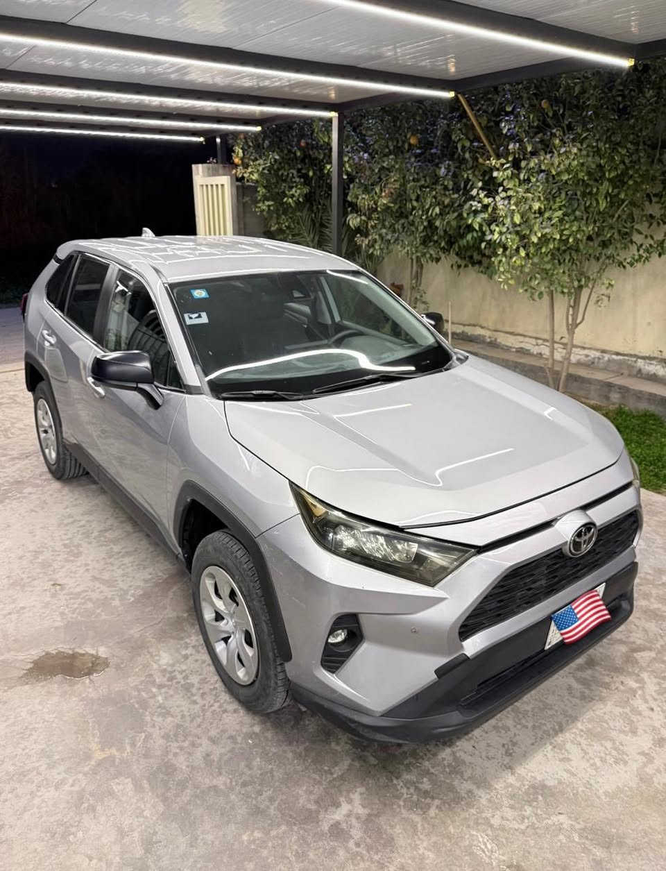 السلام عليكم 
راف فور٢٢ وراد امريكي حادثه دعاميه امامية فقط بدون ايرباك والسيارة مكفولة كفالة عامة مواصفات Le كير مكينة مكفولات السيارة ماشية 64 الف ميل والسيارة عليه سيرفس كامل رقم بغداد السعر22،700 الف$ وبيه مجال
***********
