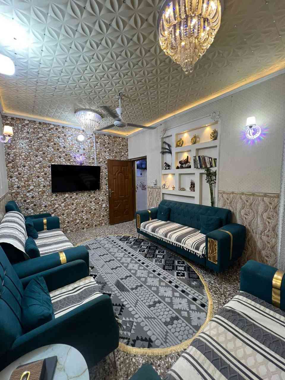 السلام عليكم
بيت للبيع
تفاصيل البيت 
طابقين 
يتكون الطابق الاول من
استقبال ومطبخ حراري وصاله وغرفة نوم
مع حمامات كامله
الطابق الثاني غرفتين نوم وحمام وصاله
وبيتونه وسطحين
البيت بناء درجة اولى مثل ما معروض كدامكم 
العنوان :
اربع شوارع خلف ازياء عبود 
كاع حجي جعفر طابو زراعي سند 25 
السعر 180 وقابل للتفاوض 
 🔴 للاستفسار على الرقم 
اتصال او واتساب 

‭0771 719 9418‬
