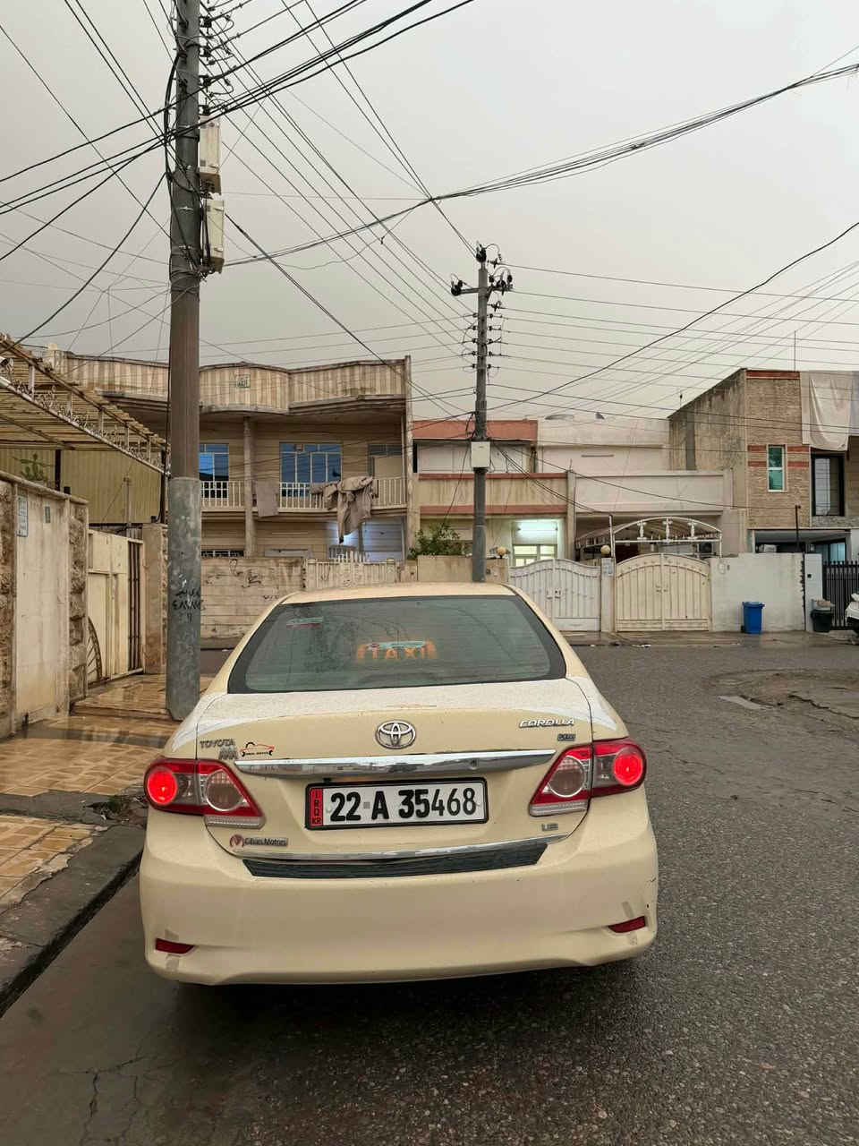 تويوتا كرولا بيلاد تةكسي ٢٠١٣  مةكينة گةورة مةكينة كةپس سيارةكي بئ مشكيلةية سيستةمي غازي لؤ بةستراية (غاز)و(بةنزينة) توندو تؤلة سيارةكي چوار پارچةي هةية پيش كةپسة  جةمپةكي خةفيفي پشتي  
***********هةية أربيل, العراق
