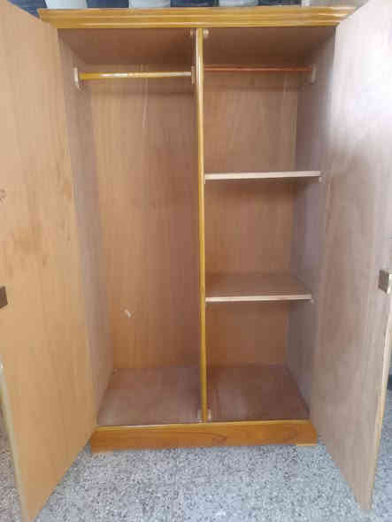 سلام عليكم كنتور  ابو ثنين   ميز مرايه  مكان العبيدي سعر ثنينهن ٢٥٠ وبهن مجال
***********
