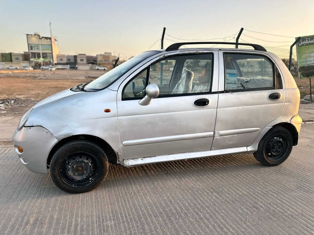 للبيع كيو كيو رقم نجف دولي جديد 
موديل 2011✅
السعر 27 ورقه
كير مكينه تايرات جاهزه سياره 
مكان النجف ***********
