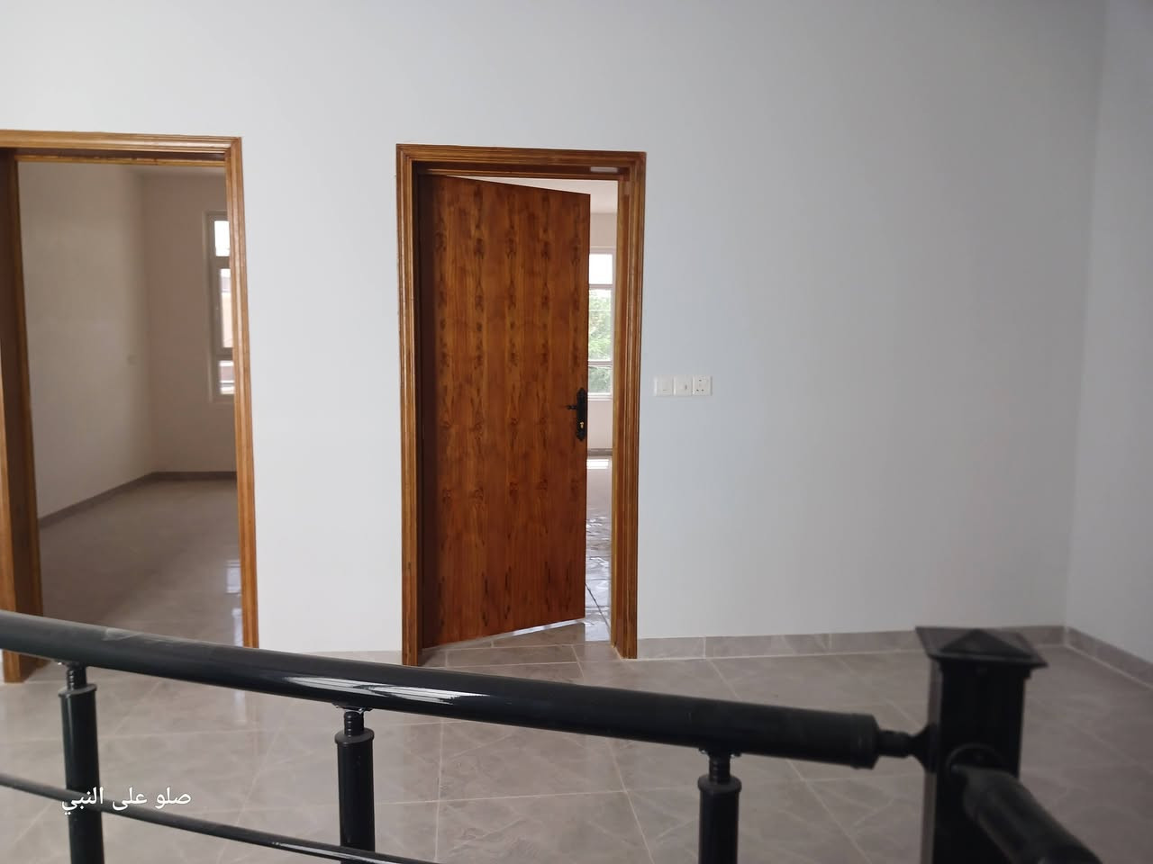 مشتمل البيع حي الخضراء شارع ٢٠م طابقين ٤غرف والملحقات المساحه ١٥٠م قرب مدرسه الخطيب للستفسار اتصل ***********
