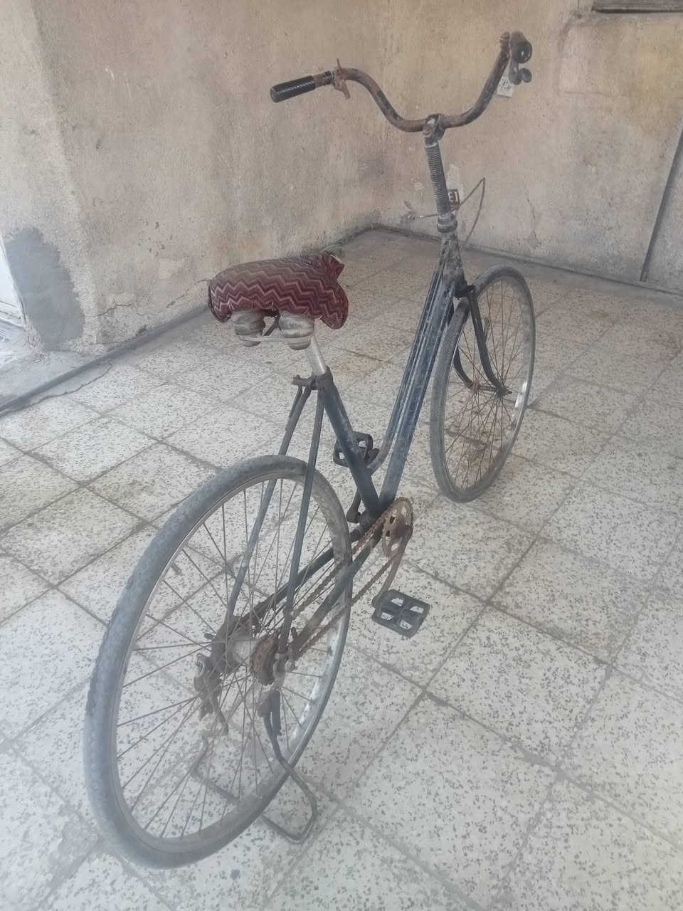 السلام عليكم باسكال البيع سعره 30وبي مجال المكان بغداد البياع الشهداءجامس
حجم 26
الرقم الهاتف 
***********
بي واتساب
