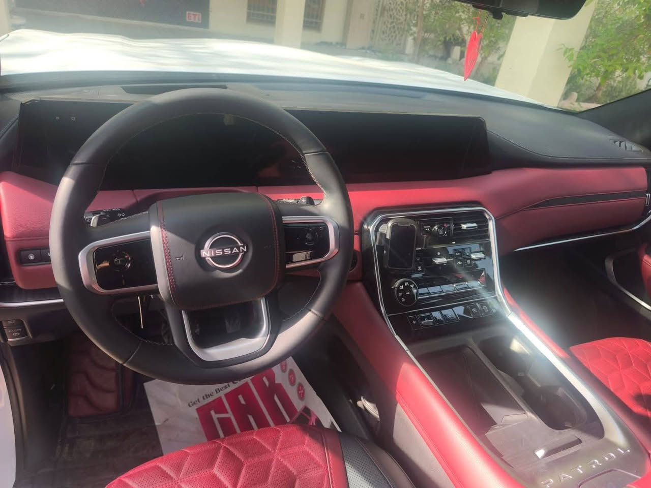 للبيع – نيسان باترول بلاتينيوم 2025
فول مواصفات (Two Color – السقف أسود)

 المواصفات:
المحرك: 3500 سي سي — 6 سلندر توين تيربو 
الويل: 21 إنش كروم فاخر 
     فئة بلاتينيوم الأعلى تجهيزاً 
• دخول وتشغيل بصمة 
• شاشات أمامية وخلفية 
• كراسي جلد فاخر  مع مساج كشنات كهربائية مع تبريد وتدفئة 
• نظام صوت Bose المحيطي 
• كاميرات 360 درجة + رادار أمامي 
• تحكم كامل بالستيرن + مثبت سرعة ذكي 
• إضاءة LED أمامية ونهارية 
• دبل ثقيل وخفيف + نظام قيادة متعددة الطرق 
فئة بلاتينيوم فول – أعلى فئة

سيارة جديدة مكفولة من كل شيء

تضليل 80% نافذ لغايه 6 اشهر 

ماشية فقط 35 الف كم

نظام جكات هيدروليك

وارد خليجي
السيارة نظيفة جداً وجاهزة
للاستفسار ‭0780 744 4888
