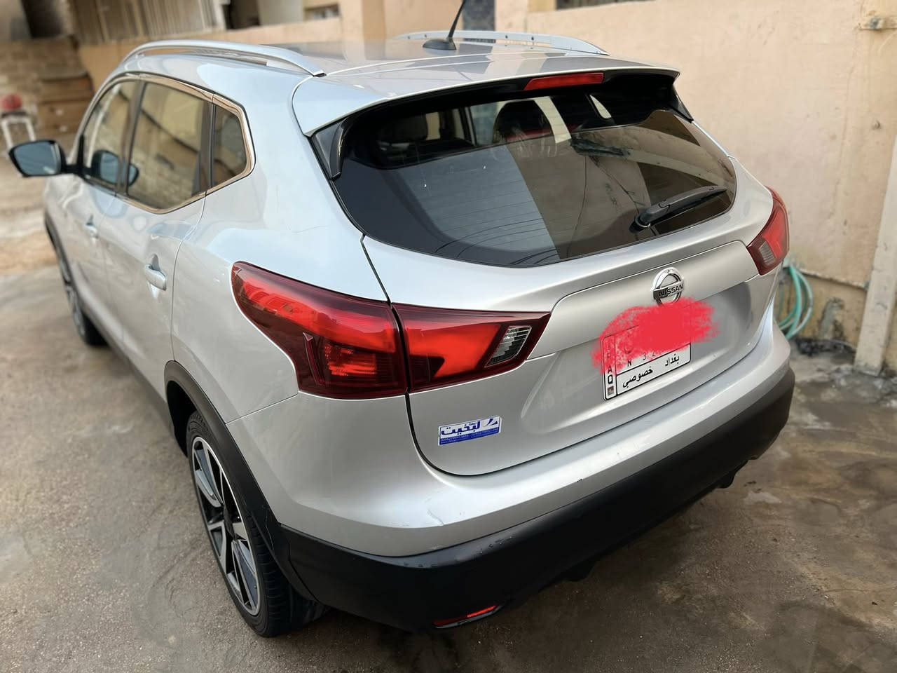 🚗 للبيع 

نيسان روج 2017 

•   🛣️  المسافة المقطوعة    - 67الف 
✅ المواصفات : 
🔹 كلين تايتل – بدون أي ضرر نهائياً
🔹 محرك 4 سلندر 2000 سي سي اقتصادي وقوي
🔹 ويل 19 إنچ
✔️مقاعد جلد اصلي 
✔️هيترات مقاعد
✔️هيتر استيرن
✔️نظام ايكنمي اقتصادي
✔️ أربع كاميرات 360 درجة
✔️ تشغيل بصمة
✔️ كرسي السائق كهرباء
✔️ شاشة وسطية كبيرة
✔️ نظام ملاحة
✔️ بلوتوث + USB
✔️ تحكم من الستيرن
✔️ مثبت سرعة (Cruise Control)
✔️ نظام مانع الانزلاق
✔️ نظام الثبات الإلكتروني
✔️ حساسات أمامية وخلفية
✔️ رادار تنبيه النقطة العمياء
✔️ رادار خروج عن المسار
✔️ رادار أمامي مانع تصادم
✔️ أوتو هولد
✔️ فرامل يد كهرباء
✔️ مكيف أوتوماتيك ثنائي
✔️ مرايا كهرباء قابلة للطي
✔️ إنارة LED أمامية وخلفية
✔️ دخول ذكي بدون مفتاح
✔️ صندوق واسع + مقاعد خلفية قابلة للطي
✔️سبير كبير منازل
للاستفسار الاتصال ***********
السعر 150$وبيها مجال
