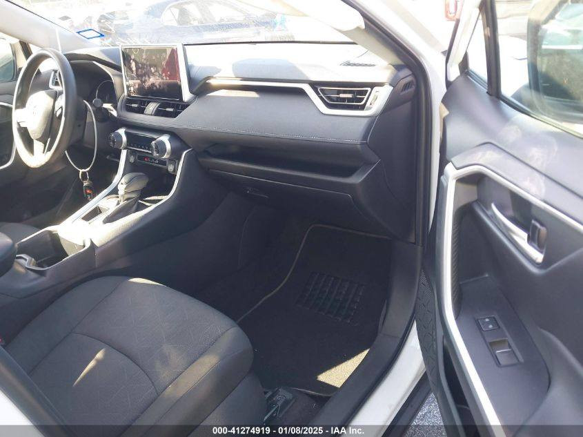 راف فور موديل ٢٣ مواصفات XLE بصمة بدون فتحه رقم أربيل مكانه اربيل هذا حادثه فقط بجم كبس خلف كبس ماشية ٤٥ الف ميل صبغ باب خلفي وباب السكن تعديل بارد وبيه رصعة بالصندوق مأشرة ويه الصور  وبيه رصعات بالدوسه مال باب خلفي ما مصلحه بس مكحله والباقي كفاله ارباك برده طاك السعر ٢٥٠ قفل اي استفسار *********** واتس اب
