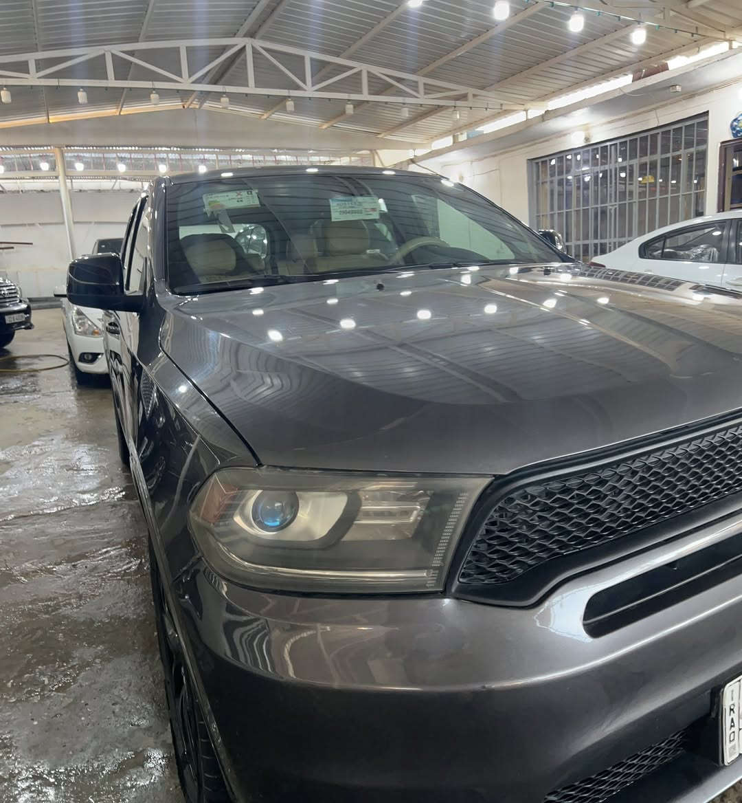 للبيع أو المراوس

Dodge Durango 2018 – دوج دورانكو

وارد أمريكا كلين تايتل
السيارة ما بيها أي ضرر إنشائي

🔹 الملاحظات بكل وضوح:
 • بارد واحد فقط: باب السائق
 • بنيد مبدل واحد
 • بدون أي إيرباك
 •  الدعامية امامية مبدلة (ما تنحسب قطعة سيارة)
 • باقي السيارة كلها جديدة
 • لا صبغ – لا شواصي – لا لغود
 • اجت كلين من أمريكا
 • تقرير كامل موجود

🔹 المشي:
150 ألف ميل حقيقي

🔹 الميكانيك:
 • محرك + كير وكالة
 • مكفولة لغود وشواصي
 • السيارة بدون أي ضربة

🔹 المواصفات:
 • محرك 6 سلندر / 3600
 • بصمة تشغيل + بصمة أبواب
 • تشغيل Sport
 • شاشة CarPlay
 • داخلية لون أسود
 • 7 ركاب
 • كراسي تدفئة + تبريد
 • تحكم ستيرن جهتين
 • مراي + هيتر
 • حساسات اصطفاف
 • نظام Auto Stop / Start
 • مود Sport
 • نظام Auto Brake
 • تبريد ثلاث قطع + تحكم خلفي

🔹 إضافات:
 • تخم تايرات جديد
 • صدرها لوك
 • بالواقع شكلها أحلى من الصور

🔹 التسجيل:
 • رقم بغداد ألماني
 • باسمي
 • تحويل ثاني يوم

💰 السعر: 255$
(بيها مجال للطيبين)

📍 المكان: النجف الأشرف
📞 ***********
