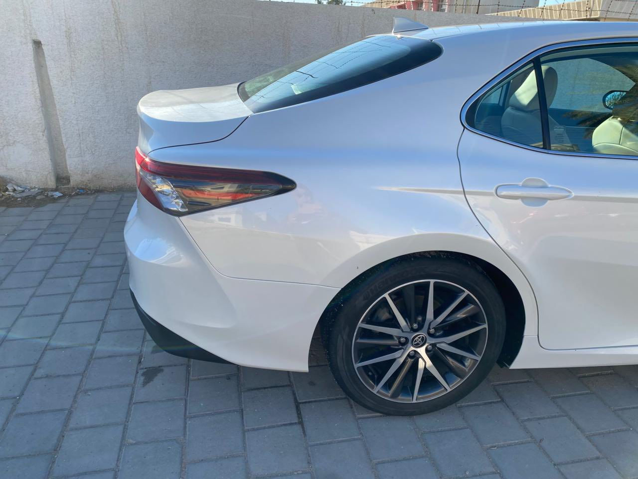 تويوتا كامري هايبرد XLE (2023)
ماشية 31 الف ميل

وارد امريكي
حادثها بنيد وجاملغ يسرة مبدل بلادي 
لكن مصبوغ لتوحيد اللون
بدون دواخل
الايرباكات كلها سليمة
حجم المحرك 2.5

موصفات:
رادارات امامي وخلفي وجانبي
نقطة عمياء
خمس كاميرات
عرض 180 درجة
داتا شو
حساسات امامية وخلفية
كشنات جلد بيج
شاشة كبيرة
الكشنات الامامية تدفئة وتبريد
ثلاثة انظمة سبورت ونورمل وايكو
اوتو هولد
تحكمات ستيرن جهتين مع تحكم بالرادار
لايت امامي زينون متحرك ديناميك يتحرك مع لف الاستيرن

الـسـعـر لايك واكتب تعليق (1)
( يصلك فوراً عبر ماسنجر )

مكاني: بغداد الكرخ
للاستفسار الاتصال على: ***********
