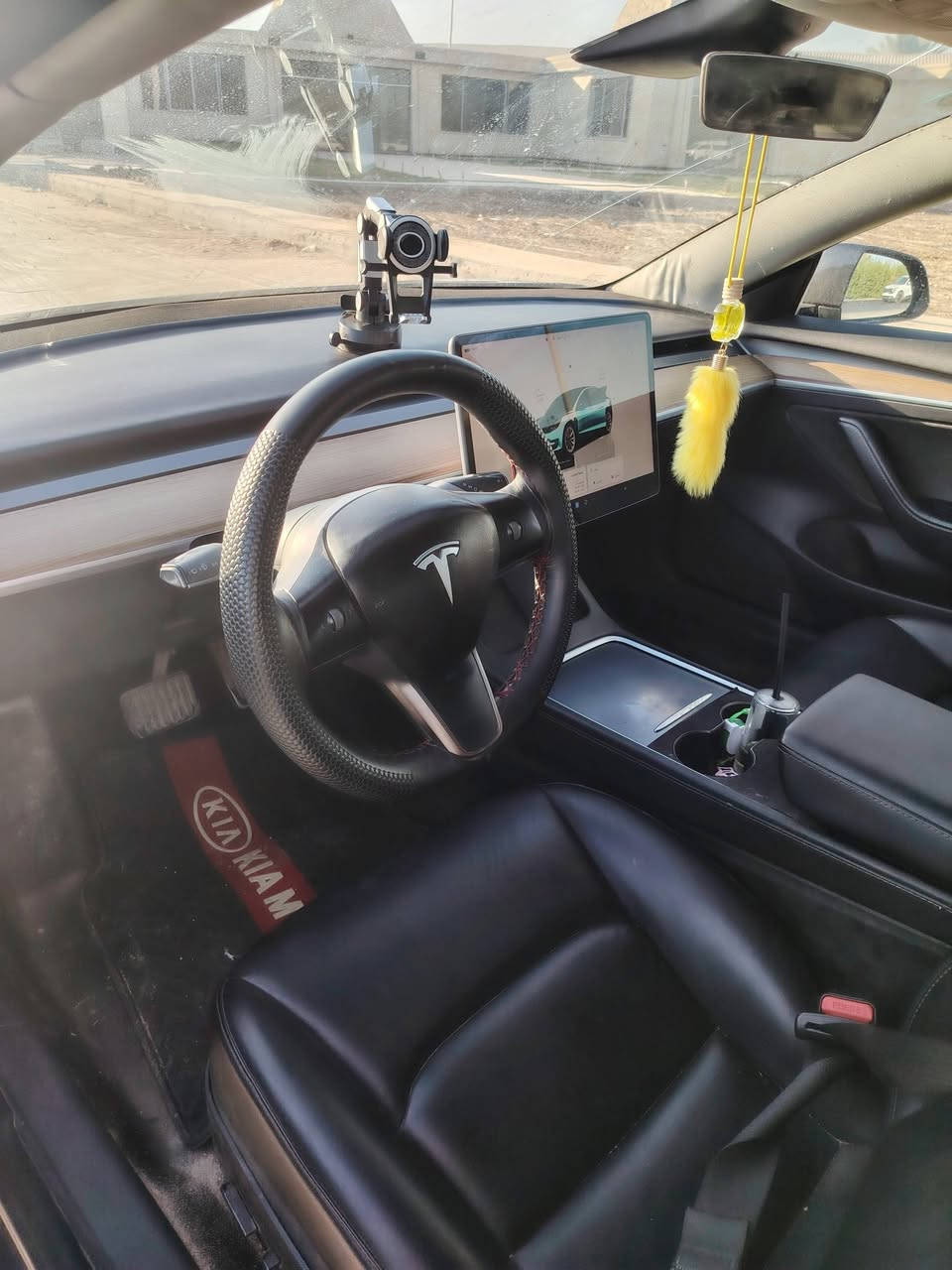 🚗 للبيع – تيسلا موديل 3 دبل ماتور 2023 long range 🔋
ب138 وبيها مجال بسيط 💵
❌ماكو لونك رينج بهيج سعر ❌
اونلاين السيارة 🔱
الشحنة تمشي 500 كيلو
ماشيه  60 الف كيلو
• الشحنه الواحدة تمشي 500 كيلو 🛣️
•دبل موتور (Dual Motor) 
•  أوتو بايلوت 
• الحادث مرفق بالمنشور ✅
• المواصفات كاملة،
° بردات للسقف
بيها شاحنه 32A وشاحنه أخرى 16A يعني شاحنتين وياها

السعر 💲138 وبيها مجال 

📍الموقع: بغداد قرب جسر المثنى 
للإستفسار  📞 ***********
