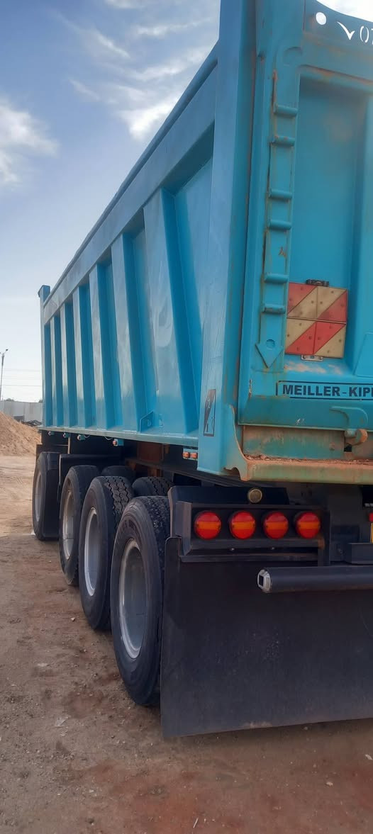 سلام عليكم مقطورة للبيع الطول ٧ ونص حدادت حجي حسن دناكير ١٦ تخم تاير كفاله عامه العنوان كربلاء ***********] ***********
