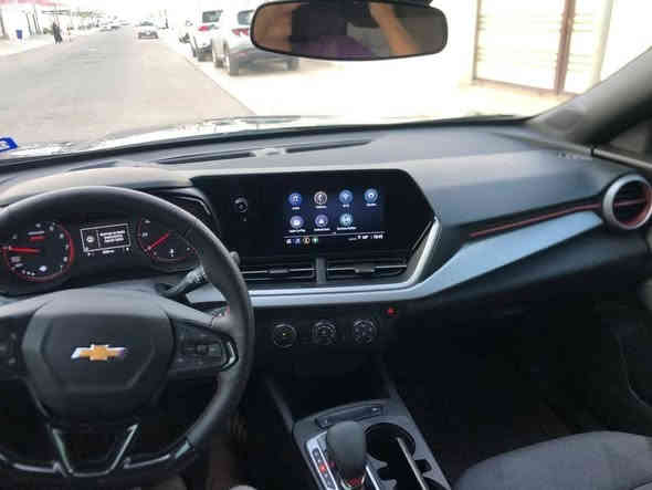 السلام عليكم
للبيع او المراوس حسب القناعه 

شوفرليت تراكس 2024 RS حادثه دعاميه اماميه فقط اكلين ما مفتوح بيه برغي غير الدعاميه حته ايرباك ما طاك .

السياره ماشيه 7000 مرقم قادسيه بسمي مكينه 1200 تيربو گير 6 نمر 

مانع تصادم 

اوتو ستوب 

زنون ابيض بلاد 

تشغيل عن بعد 

هاند بريك 

شاشه كامره 

تبريد 8 سرع  وبعد بيها هواي موصفات 

السياره احله من الصور ومال جناي مكان السياره الديوانيه اي استفسار *********** 

السعر 150 وبيها مجال.. وتحياتي
