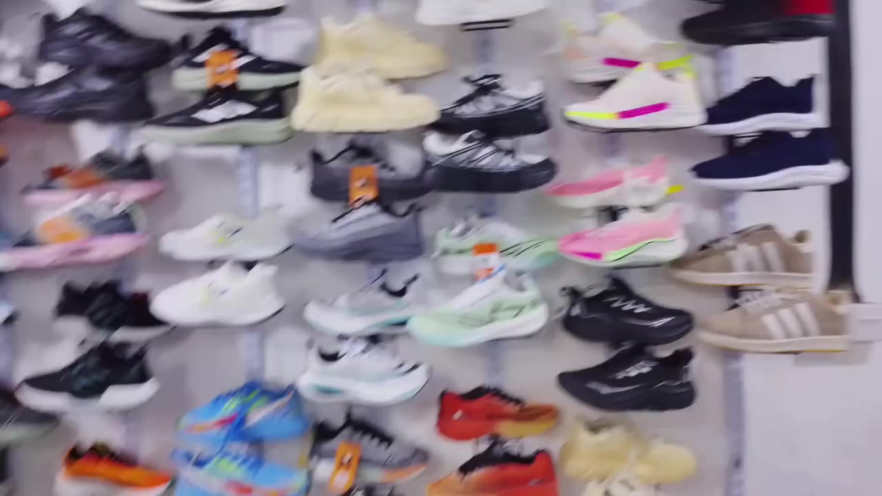 سلام عليكم شباب احذيه باله سوبر براند شرط بل. ليبل. سعر 10000
بس. ❤️❤️❤️ مكان حي الكرار مجاور المدرسه الحديد ❤️
***********
