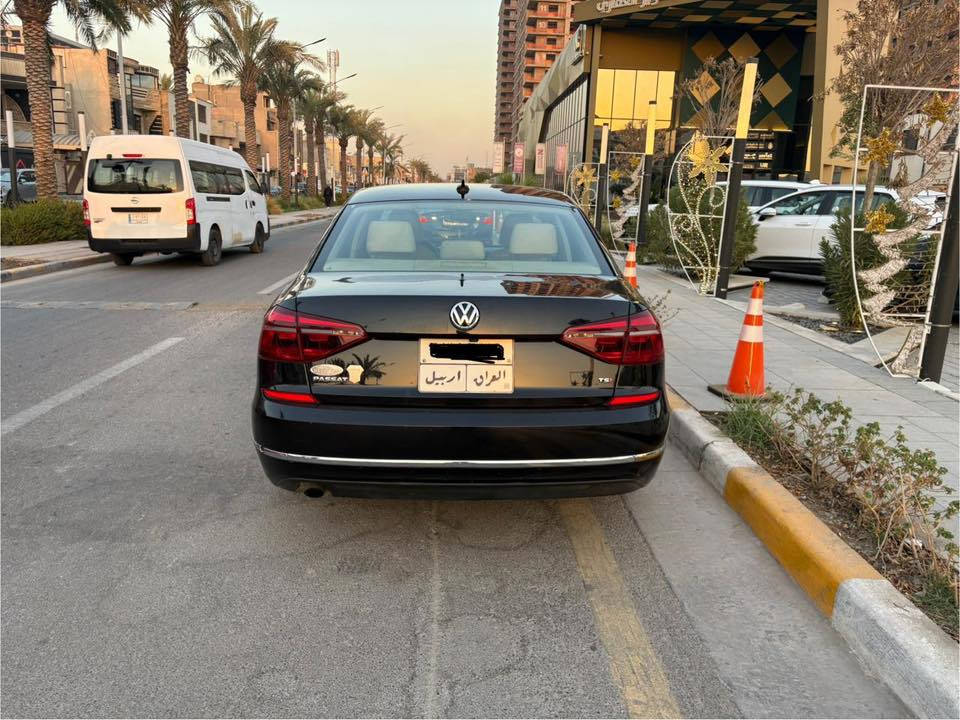 السلام عليكم
Passat wolfsburg edition 2019
Clean title 
بيها بارد بالجاملغ الخلفي متعدل وهسة فعصة خفيفة بنفس المكان 
ماشية 143000كم 
مواصفاتها 
كامرا خلفية 
فتحة سقف 
رادار امامي خلفي 
مانع انزلاق 
حساسات جانبية بالمراية 
كشن السايق كهرباء 
تبريد امامي خلفي 
السيارة مسوي عليها سيرفس كامل من صدر امامي وخلفي وتنظيف نوزلات ومنظومة احتراق 
تايرات جديدة 
باتري جديد 
مكان بغداد 
للتواصل واتس اب ***********
