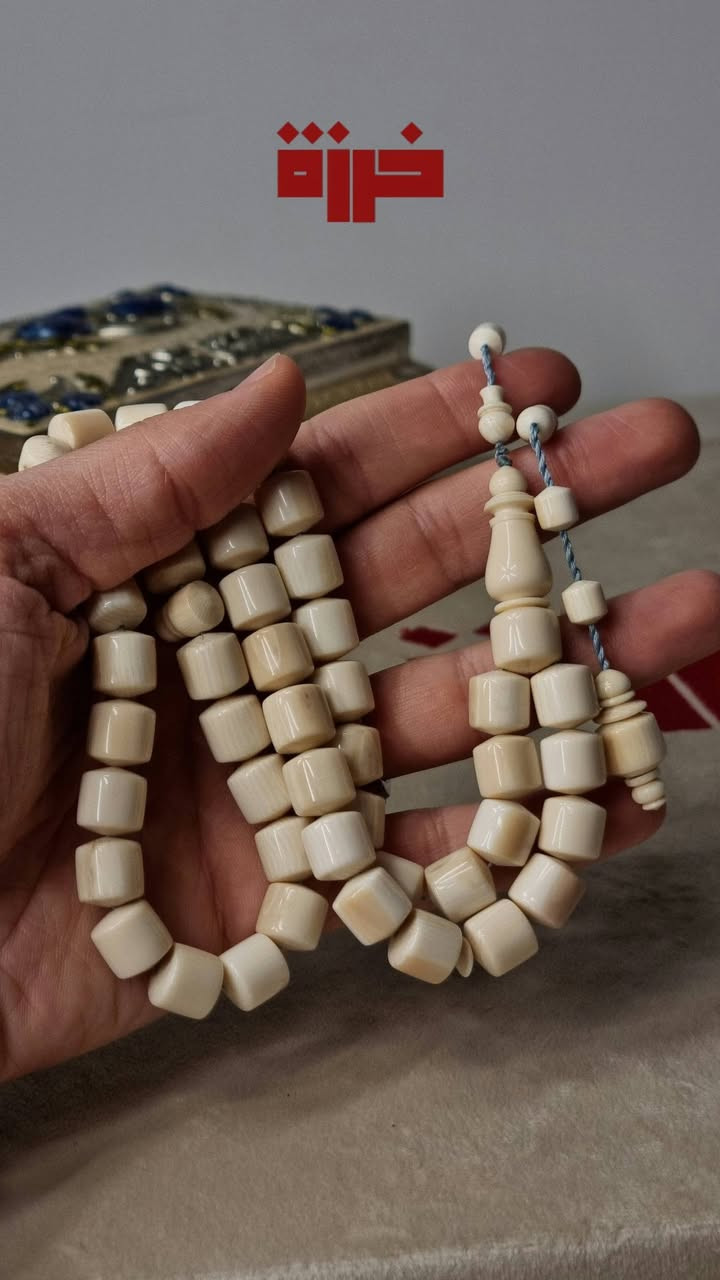 بسم الله تبارك الرحمن
مسباح عاج الفيل بخراطة برميلية VIP
الوزن ٨٨ غرام
سعر الغرام 4000 دينار


**إذا كنت صاحب هذا الإعلان وتريد حذفه لأي سبب، رجاءا أرسل رسالة إلى الدعم الفني**