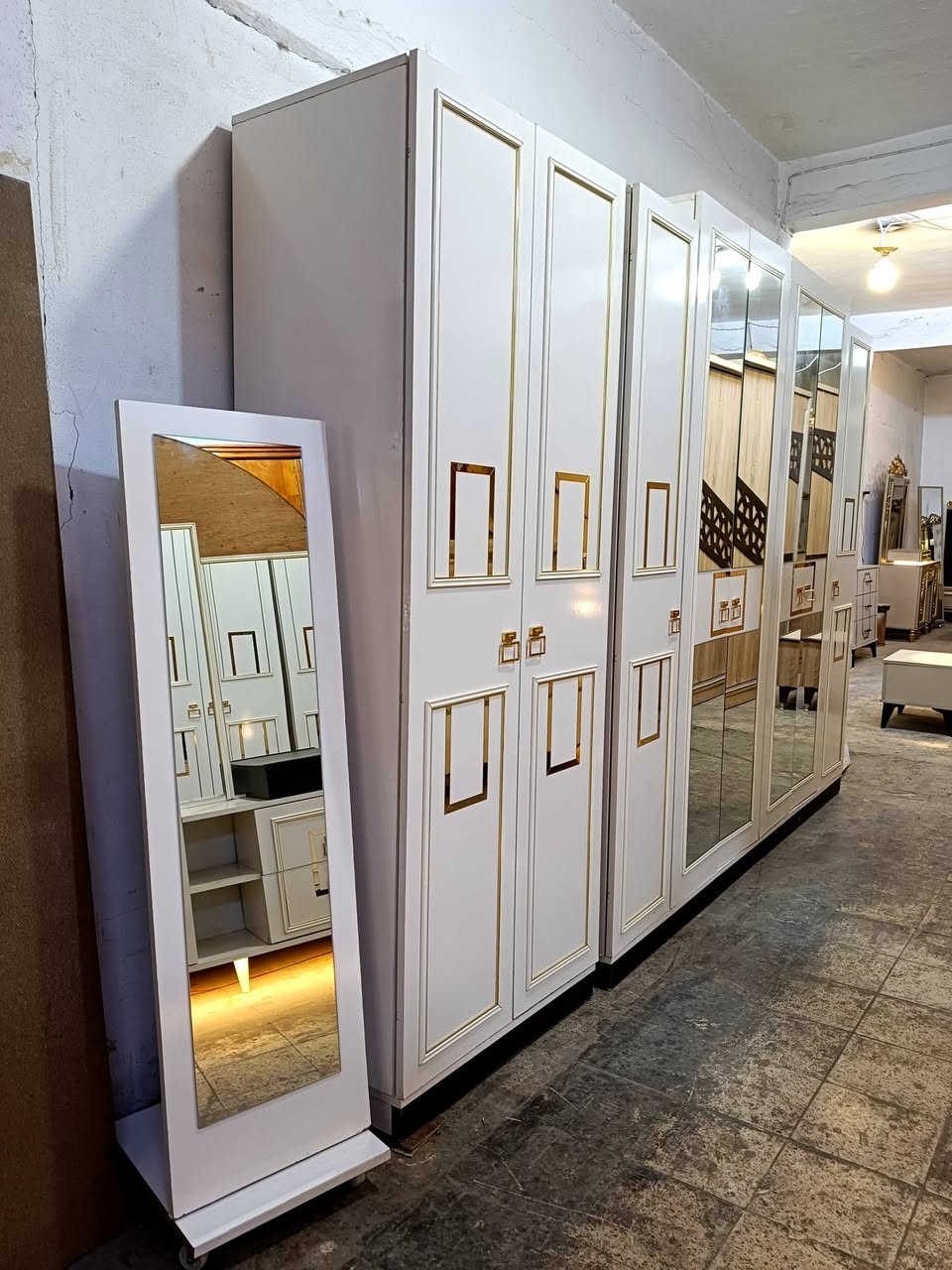 السلام عليكم  نقدم  لكم من (معرض الياقوت للاثاث)  غرفه  تركيه صبغ حراري كامله مكمله من اناره ونظافه   استعمال  قليل شرط نظافه 100/100
9 قطع.   اسعار مناسبه.  السعر  خاص او اتصال على رقم  مع نقل وشد. مجاني داخل الموصل اهلا وسهلا بكم  🌹🥰
***********
يوجد وتساب
