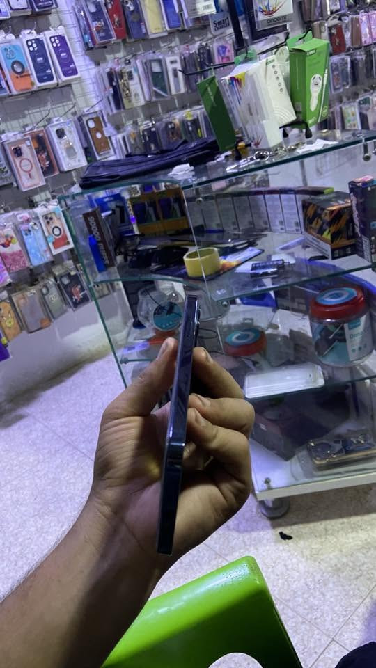 السلام عليكم متوفر  ايفون 12برو ماكس 
داخل مركز بيارق العز  
بطاريه 80%مبدله وكاله 
شاشه مبدله 
عنوان تكريت البوعجيل مركز بيارق العز 
تواصل ***********
