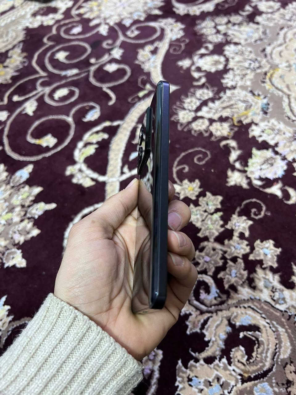 شاومي 13 T
جهاز مكفول من كلشي 
الذاكره 256
السعر 325
الرقم ***********
