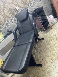 كرسي • للبيع