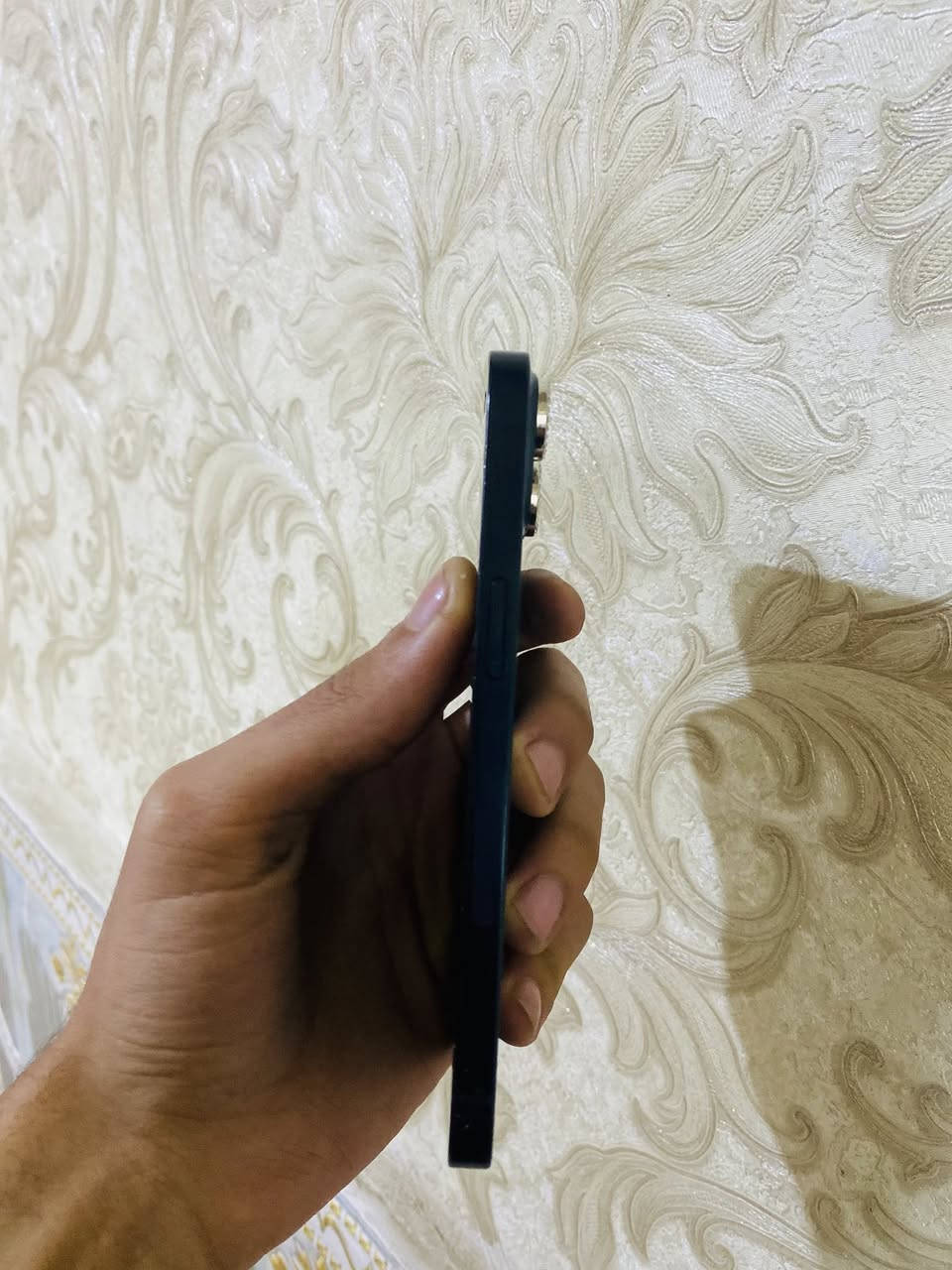 السلام عليكم ايفون 13 كامل ملحقات شاحنة وكرتون وتر برو جهاز نظيف ما مستبدل أي قطعه شرط فحص حاسبة بطارية 80 ذاكرة 128 فيس إيدي شغال جهاز شحنة يخبل تجي وتشوفه بعينك كارتونه والشاحنة وياه سعر  380 بي مجال بسيط كلش تواصل ***********
