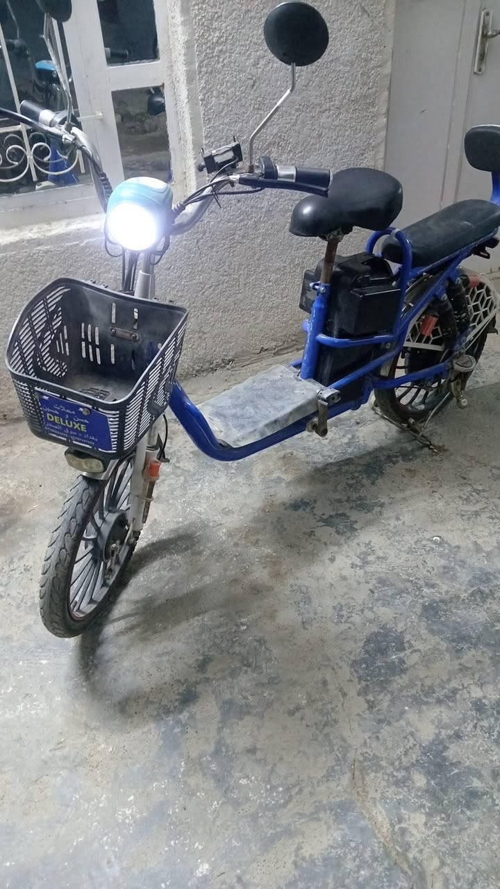 السلام عليكم دراجة شحن للبيع السعر 225 وبيهة مجال للتواصل عل خاص او الرقم***********
