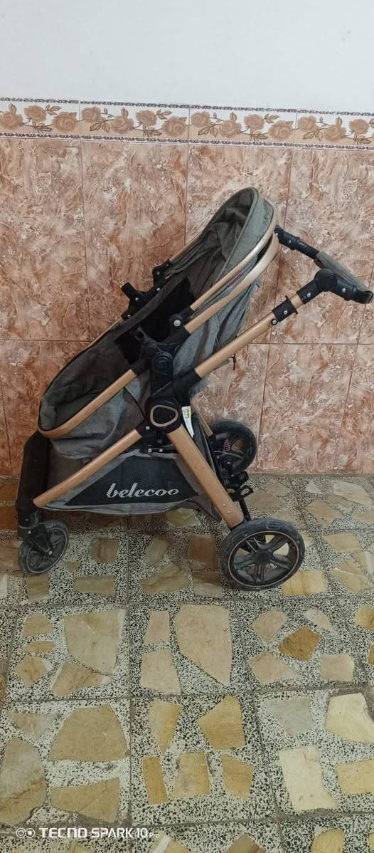 عربة طفل للبيع بحاله جيده جدا استعمال سنه واحده فقط لمرات معدوده
السعر 60000 الف.

 كربلاء _حي الغدير ***********
