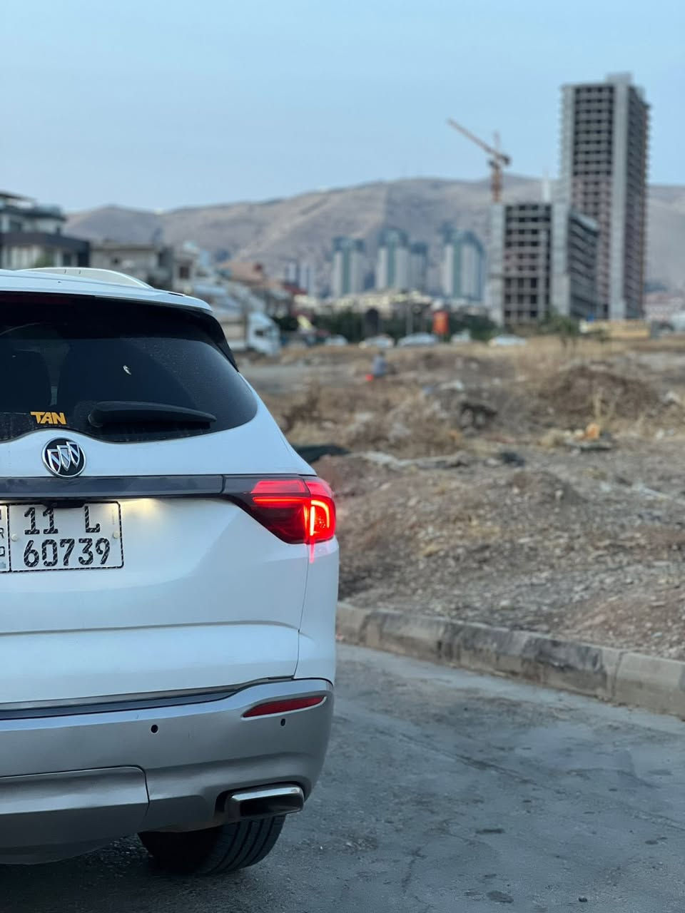 السلام عليكم
بيوك انكليف 2022 🪩🪩
محرك v6 3.6 تنفس طبيعي 🚀🚀
كير 9 نمر 🕹️🕹️
سياره 4 ويل 
صبغ نص قبغ جنطه فقط بدون ايرباك
ماشي 93 الف كيلو متر 
تانكي حجم 83 لتر ⛽️
سياره فول مواصفات بدون البانوراما 
5 كامرات مع مرايه كاميرا 📷🎥
شاشه (كار بلي) 📲📲
سستم صوت (bose) 🔊🔉
سستم رادار بالكامل (امامي خلفي و صفاح)  🔔🔕
توقف ذاتي وتحديد مسار تكدر تشغله تكدر تطفي 🚦
اوتو ستوب (اطفاء وتشغيل المحرك تلقائي)😇😇
حساسات امامي خلفي 📣
عداد ديجتل (عدادات شاشه) 🖥️ 
داتا شو (عرض السرعه في الجامه)💯💯
كروس سرعه 
تحكمات ستيرن بالكامل 
شفتات ستيرن ➖➕
كشنات فول كهرباء تدفئه تبريد + هزاز رادار + مساج ❄️🔥
كشنات 7 راكب كهرباء الرفع والنزول🛏️
داخل سياحي منفصل 
مرايات شفط كهرباء 
تبريد منفصل امامي خلفي ❄️❄️
اناره محيطيه متعددة الالوان ❤️💙💚🩵🩷🧡💜💛
رقم بغداد ب اسمي 
السعر 235 ورقه بيهة مجال بسيط 💰💰
لأي استفسار هذا رقمي *********** 📞📞
