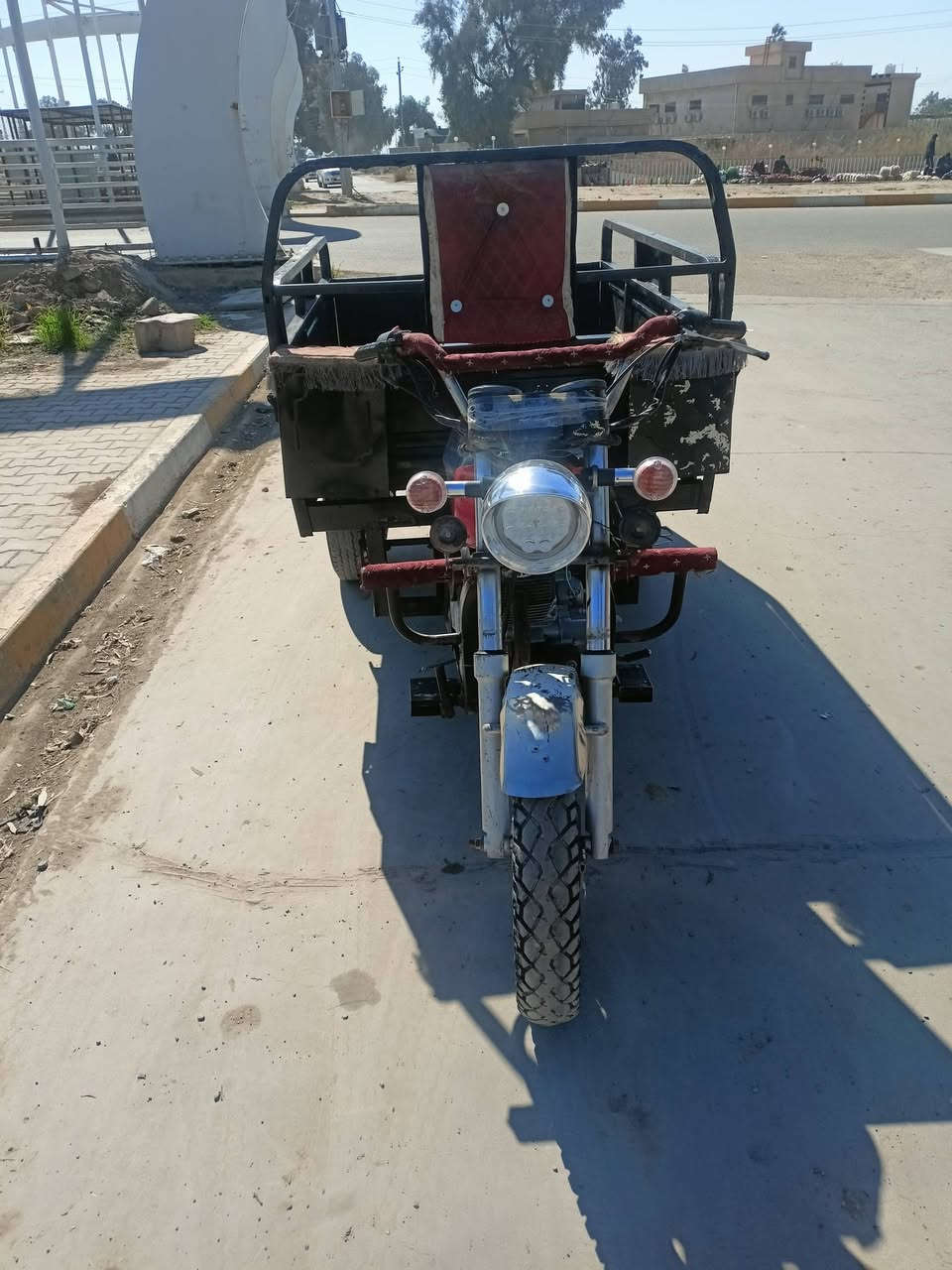 السلام عليكم ستوته لبيع محرك 150
نضافه جدام العين محرك مجفت جديد السعر (مليون) الاتصال ***********
