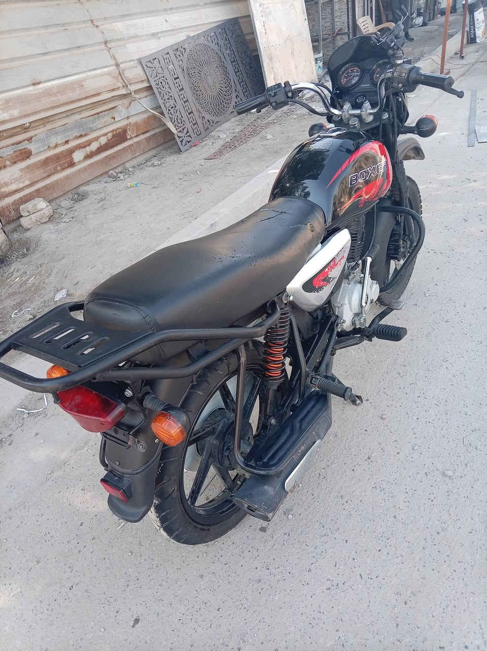 بوكسر ٢٠٢٣ كفاله عامه أوراق اصولي مدفوع كمرك دراجه نضيفه اخت الزيرو مكينه مامفتوح ماطاخته اسبانه ناعمه خرسه لاصرف ولا بخار كهربائيات فول شغال شلعه معدل خير من الله كيج سرعه كيج بانزين لايت عالي ناصي سلف هندر اشاير كل شي بيه وكاله سعر مليون و٢٠٠ بغداد الشعب ***********
