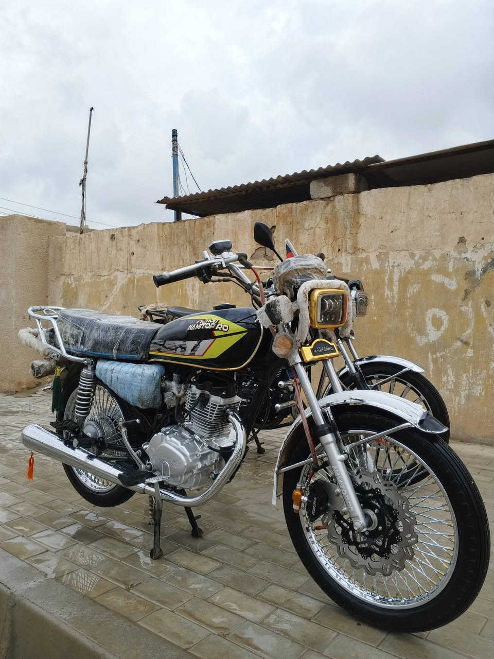 دراجه شمالي لبيع تفاصيل خاص المو شراي ويراسل عل سعر لفشله👍🖤


**إذا كنت صاحب هذا الإعلان وتريد حذفه لأي سبب، رجاءا أرسل رسالة إلى الدعم الفني**