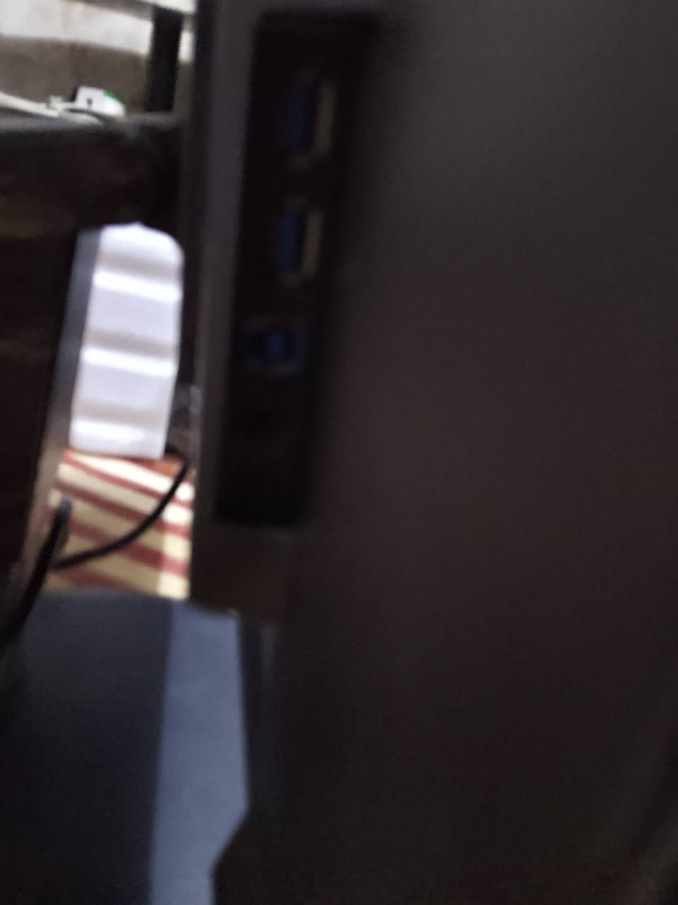 شاشة كيمگ شركة Elzo الشاشة تصعد او تنزل 360 درجه كما موضح بل صور
مواصفات الشاشة:
الماركة: EIZO
الحجم: غالبًا 19 – 22 إنج
النوع: LCD
الدقة: تقريبًا 1280×1024 أو 1680×1050 (حسب الموديل)
المنافذ: VGA / DVI
مناسبة: للكمبيوتر، المكاتب، المراقبة
جودة يابانية معروفة بعمر طويل + تشتغل عله اي شي السعر 200 الف او بيها مجال للطيبين + يوبي اس جديد ما ملعوب بيه وال وصل موجود حسب ما موضح بل صوره صارلي 3 ايام من جبته بعده طك كارتونه السعر 30 بيه مجال قليل / الرقم *********** وتساب العنوان بغداد مدينة الصدر
