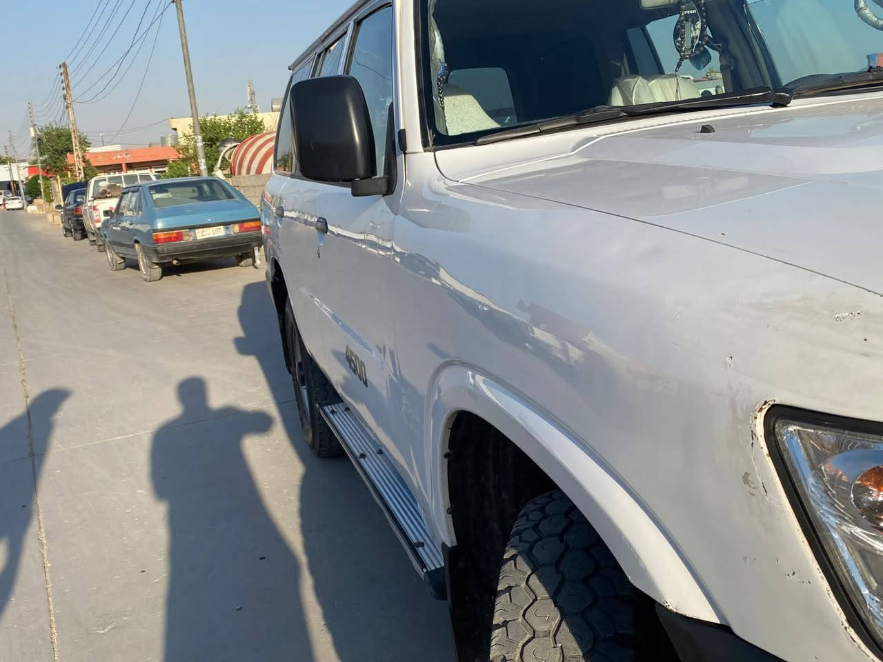 نيسان باترول 2002، لون أبيض.
الرقم والسَنوية مجددة.

السيارة غير مسجلة في الحاسبة.

الجير، المحرك، والأكسل بحالة ممتازة ومضمونة.

الشاصي والتقوية مضمونان.

السيارة نموذجية واستعمال بيت، وليست سيارة معرض.

مزودة بنظام غاز.

الميزان الخلفي (البلّادة) يحتاج صيانة.

باب السائق يحتاج بستة، ويوجد رشّ خفيف في السقف.

البيع بشرط الفحص والتجربة.

سيارة اقتصادية ومناسبة.

السعر 86، وقابل للتفاوض بشكل معقول.

***********
