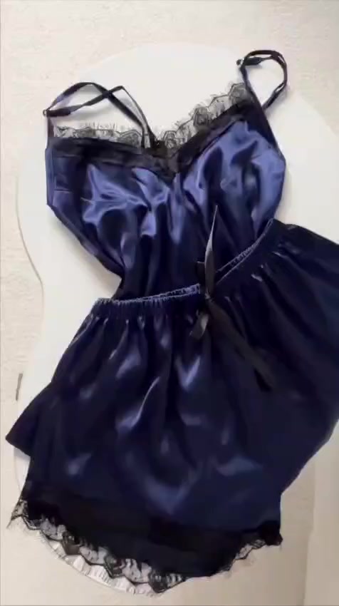 #متوفر_توصيل_لهذا_السيت_فقط ✅
سيت ستن حرير ناعم جودة الستن عاااليه وكوالتي عالي جدا
اهدي لمرتك وفرحي زوجج بهيج سيت نازك ويجنن حتى الجسم يصير حلو من حلاة السيت😁😍♥
السعر 15 الف فقط قطع محدودة جدا لحكوو 🏃‍♀️🏃‍♀️
#ارخص_الاسعار_بس_بمول_همام🔥
العنوان/بابل_قضاء القاسم _الجمعية_شارع السايدين_مقابل مطعم بيتزا هاوس 
المول مفتوح 7صباحا_2ليلا
لايتوفر توصيل ❌
***********
***********
#مندوبة_مول_همام
