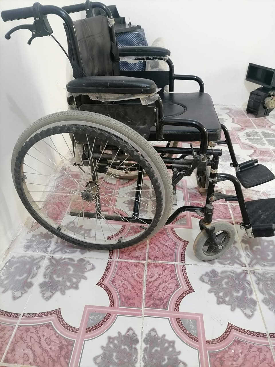 كرسي مقعدين  للبيع وجميع ملحقاته وياه سعر ب ١٠٠


**إذا كنت صاحب هذا الإعلان وتريد حذفه لأي سبب، رجاءا أرسل رسالة إلى الدعم الفني**