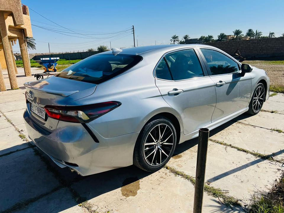 كامري 2024 SE لون سلفر
رقم بغداد تحويل او وكاله 
ماشيه 28 الف ميل 
بنيد وجاملغ صبغ (قطعتين )
كامره خلفيه 
نقطه عمياء 
قياده ذاتيه 
كروز سرعه 
كشن كهرباء 
داخل لونين 
حساس خلفي امامي 
كار بلي 
السعر 190 وبيها مجال بسيط 
. 
تواصل على هالرقم 
***********
