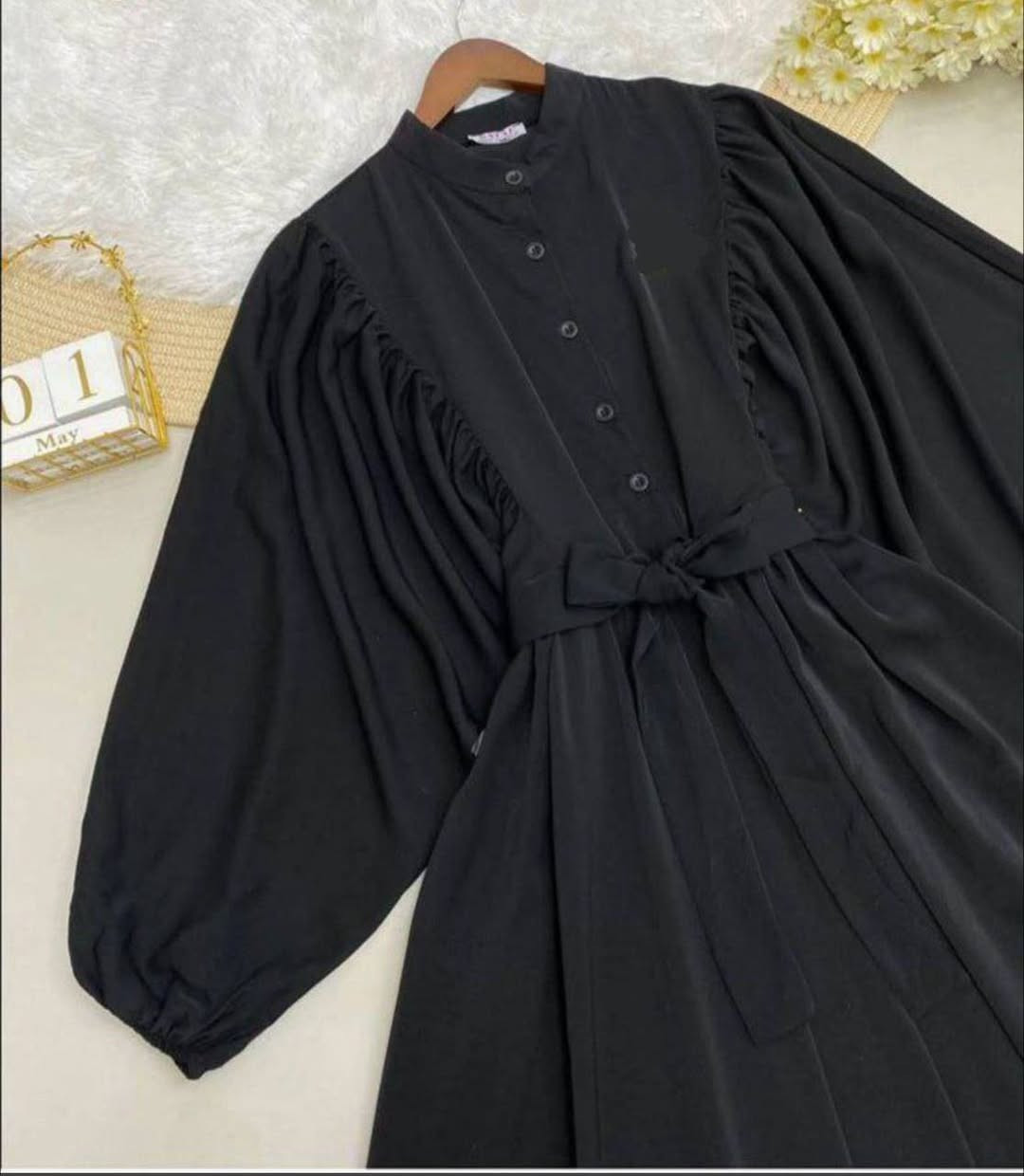 فستان فاخر صيفي... لقماش جيسيكا دبي الاصلي درجه اولى لا يتأثر بالغسل 
ـــــــــــــــــــــــ
لقياس ~38 الى 46
لسعر ~24
يوجد خدمة توصيل لجميع المحافظات 🚗. 
توصيل سريع 
اطلب الان 📩.


**إذا كنت صاحب هذا الإعلان وتريد حذفه لأي سبب، رجاءا أرسل رسالة إلى الدعم الفني**