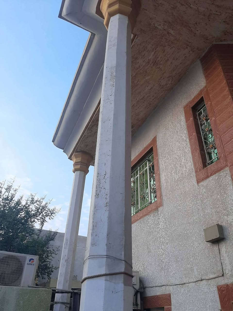 بيت لبيع
٢٠٠ متر طابقين بناء كامل
حي الخضراء
السعر  وتفاصيل اكثر يم رقم عالواتساب ***********
سعر بيت ٢٧٠
